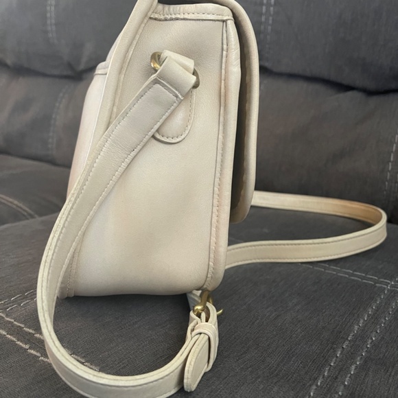 Vintage Coach City Bag - Picture 4 of 7